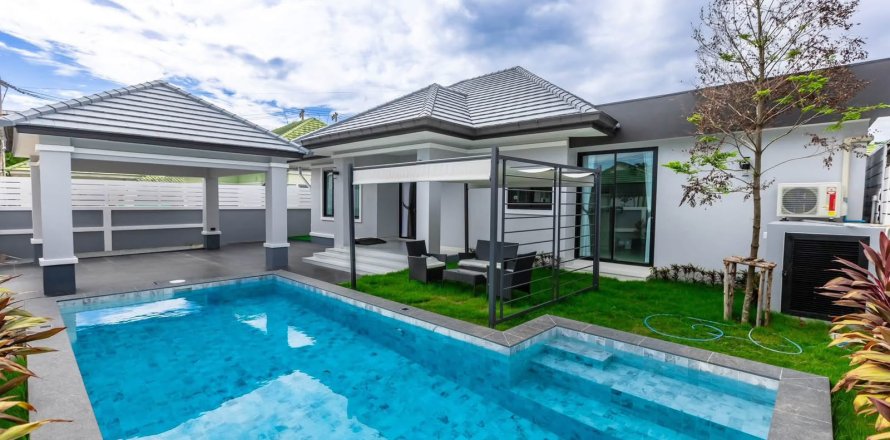 Villa in Pattaya, Thailand 3 bedrooms № 233919