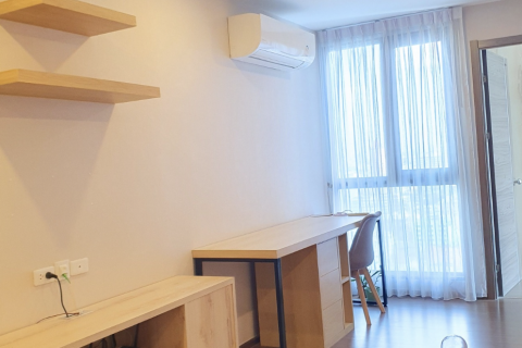 Studio dans le Condo à Huai Khwang, Bangkok, Thaïlande  № 135615 - photo 2