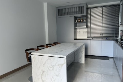 Вилла в Ханг Донге, Таиланд с 5 спальнями  № 135614 - фото 15