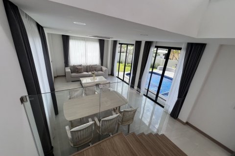 Вилла в Ханг Донге, Таиланд с 5 спальнями  № 135614 - фото 13