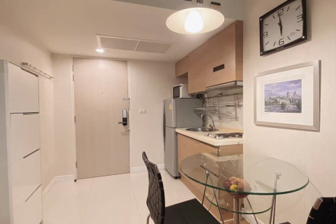 Eigentumswohnung in Bangkok, Thailand, 1 Schlafzimmer  № 210157 - Foto 4