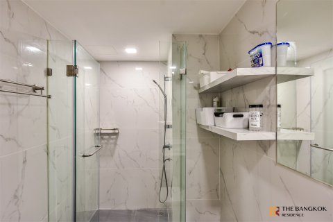 Eigentumswohnung in Bangkok, Thailand, 1 Schlafzimmer  № 210157 - Foto 9