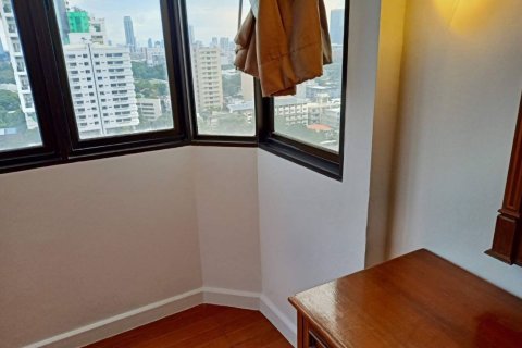 Condo in Khlong Toei, Bangkok, Thailand, 2 bedrooms № 156985 - photo 3