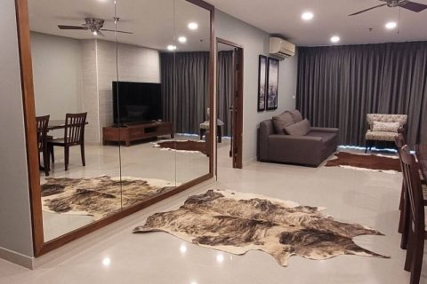 Кондоминиум с 2 спальнями в Ваттхане, Бангкок, Таиланд № 171905 - фото 2