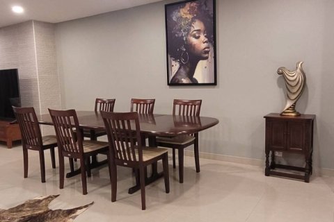 Кондоминиум с 2 спальнями в Ваттхане, Бангкок, Таиланд № 171905 - фото 6