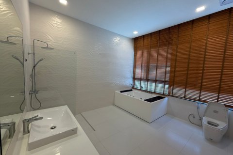 Villa in Ko Samui, Thailand 4 bedrooms № 171907 - photo 5
