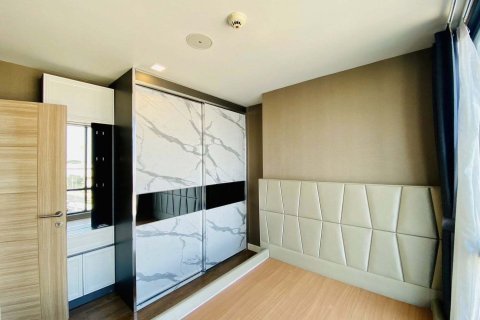 Condo à Min Buri, Bangkok, Thaïlande, 2 chambres № 171910 - photo 9