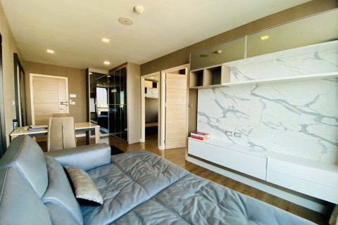 Condo à Min Buri, Bangkok, Thaïlande, 2 chambres № 171910 - photo 5