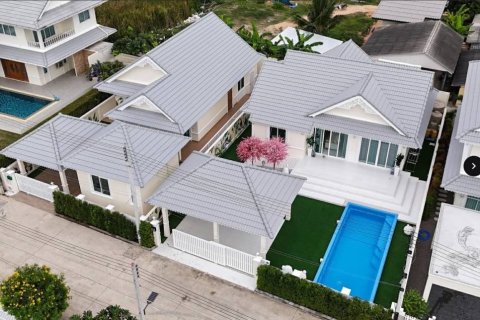 Villa in Cha-am, Thailand 2 bedrooms № 155451 - photo 1