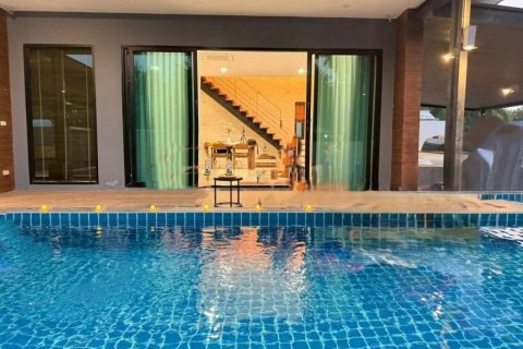 House in Hua Hin, Thailand 3 bedrooms № 155452 - photo 4