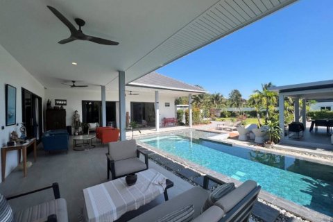 Вилла в Хуа Хине, Таиланд с 3 спальнями  № 155453