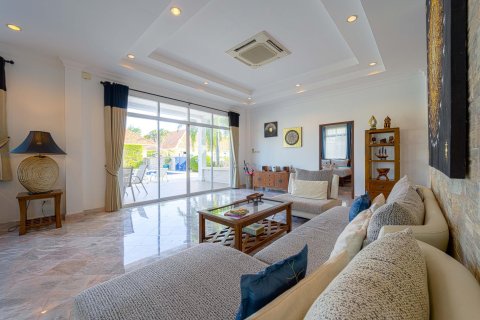 Villa in Hua Hin, Thailand 6 bedrooms № 168800 - photo 29