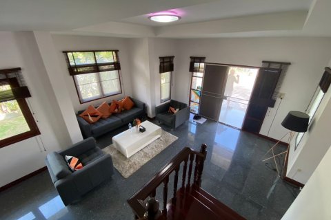 Villa in Hua Hin, Thailand 4 bedrooms № 168801 - photo 15