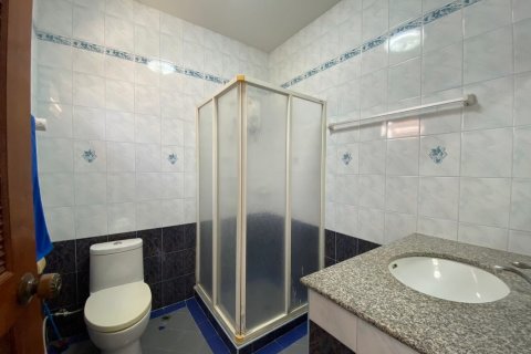 Villa in Hua Hin, Thailand 4 bedrooms № 168801 - photo 16