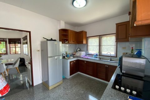 Villa in Hua Hin, Thailand 4 bedrooms № 168801 - photo 20