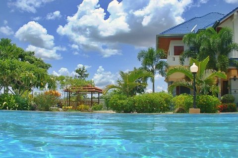 Villa in Hua Hin, Thailand 4 bedrooms № 168801 - photo 1