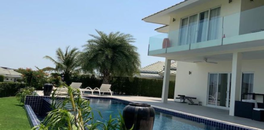 Villa à Hua Hin, Thaïlande 5 chambres № 194185