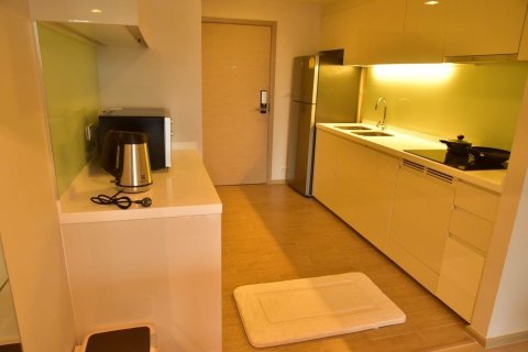 Кондоминиум с 2 спальнями в Ваттхане, Бангкок, Таиланд № 171825 - фото 6