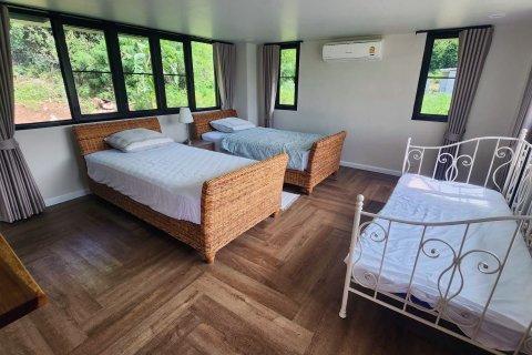 House in Pak Chong, Thailand 4 bedrooms № 171827 - photo 4