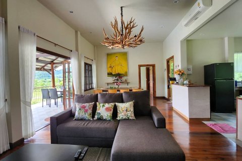 House in Pak Chong, Thailand 4 bedrooms № 171827 - photo 2