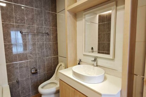 Condo in Chiang Mai, Thailand, 2 bedrooms  № 171826 - photo 14