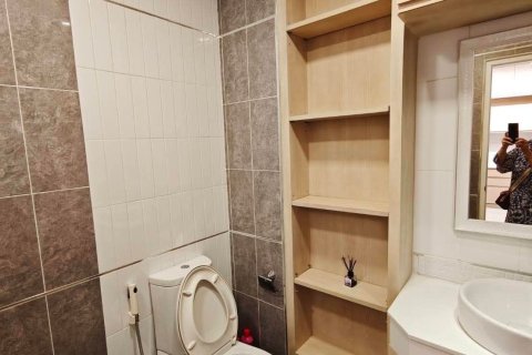 Condo in Chiang Mai, Thailand, 2 bedrooms  № 171826 - photo 15