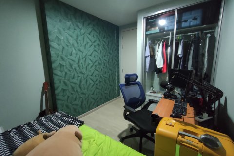 Condo in Bangkok Yai, Thailand, 2 bedrooms  № 149112 - photo 11