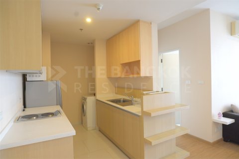 Condo in Bangkok, Thailand, 1 bedroom  № 197384 - photo 7
