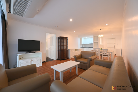Condo in Bangkok, Thailand, 2 bedrooms № 197378 - photo 8