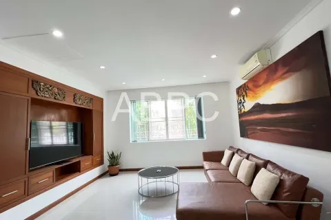 House in Pattaya, Thailand 6 bedrooms № 210546 - photo 14