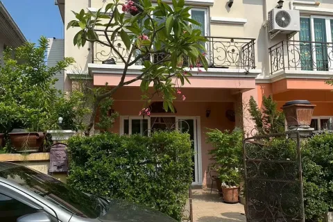 House in Pattaya, Thailand 2 bedrooms № 210548