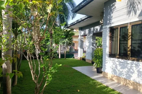 House in Pattaya, Thailand 3 bedrooms № 210551 - photo 5
