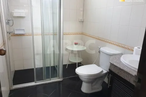 House in Pattaya, Thailand 3 bedrooms № 210551 - photo 11