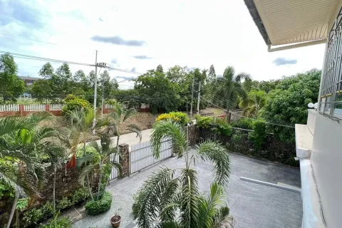 Casa de 6 dormitorios en Pattaya, Tailandia № 210547 - foto 19