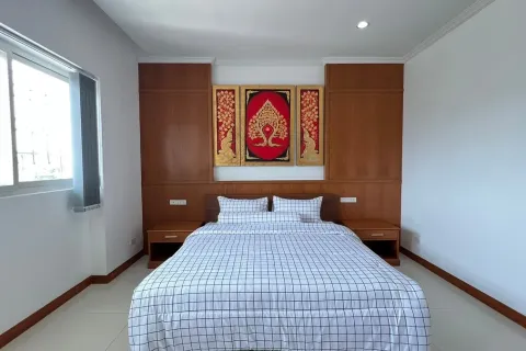Casa de 6 dormitorios en Pattaya, Tailandia № 210547 - foto 22