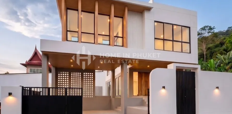 House in Chalong, Thailand 3 bedrooms № 209618