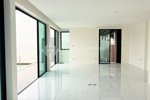 House in Chalong, Thailand 3 bedrooms № 209618 - photo 5