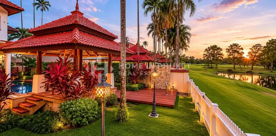 House in Phuket, Thailand 4 bedrooms № 209622