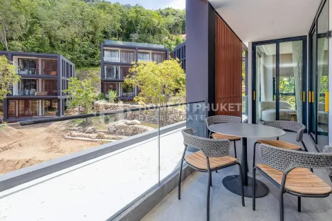 Condo in Kamala, Thailand, 2 bedrooms  № 209617