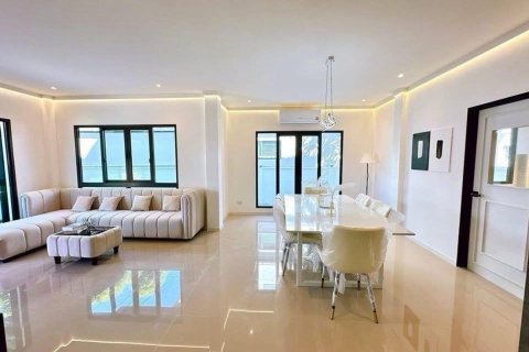 Maison à Pak Kret, Thaïlande 4 chambres № 169142 - photo 3