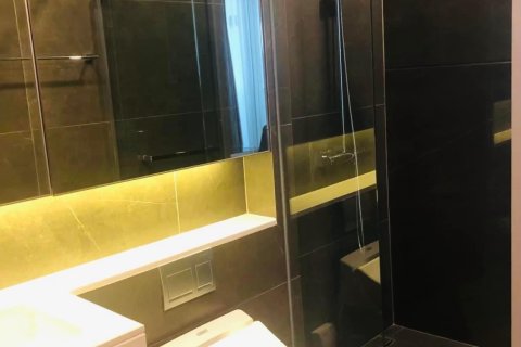 Studio dans le Condo à Huai Khwang, Bangkok, Thaïlande  № 173619 - photo 5