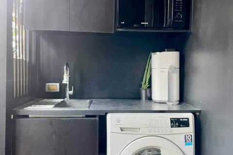 Студия в кондо в Клонг Тоэй, Бангкок, Таиланд № 173620 - фото 4