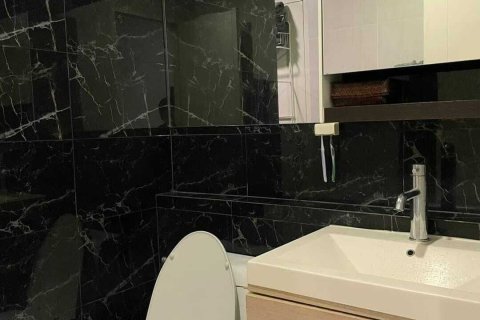 Студия в кондо в Клонг Тоэй, Бангкок, Таиланд № 173620 - фото 8