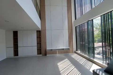 House in Watthana, Bangkok, Thailand 4 bedrooms № 173618 - photo 7