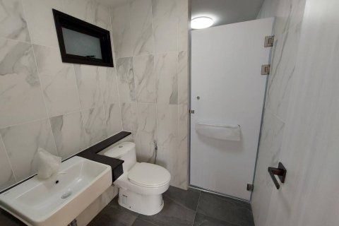 House in Watthana, Bangkok, Thailand 4 bedrooms № 173618 - photo 5