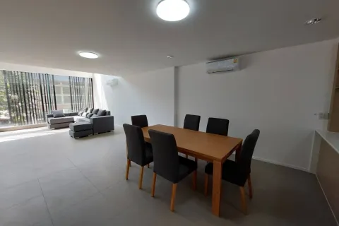 House in Watthana, Bangkok, Thailand 4 bedrooms № 173618 - photo 8