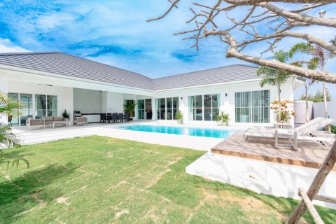 Villa à Hua Hin, Thaïlande 3 chambres № 118408 - photo 1