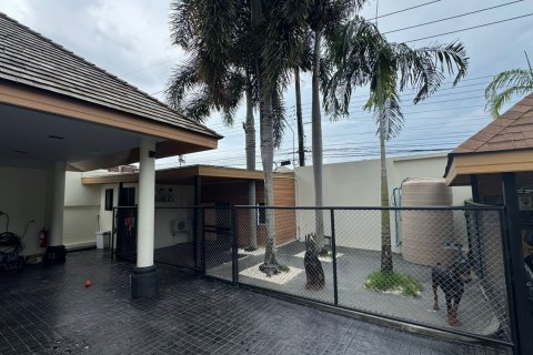 Villa in Phuket, Thailand 4 bedrooms № 135501 - photo 12