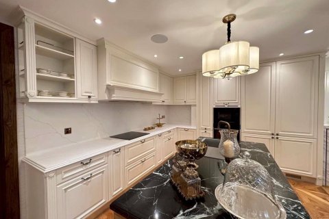 House in Watthana, Bangkok, Thailand 4 bedrooms № 161921