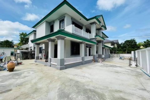 Дом в Самутпракане, Таиланд с 4 спальнями  № 161925 - фото 2